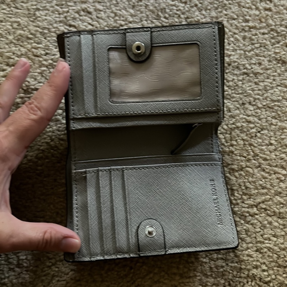Wallet - Picture 2 of 4